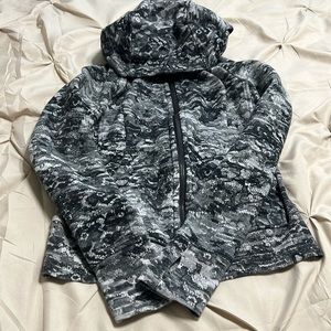 Classic Lulu hoodie. Gorgeous “lace” print